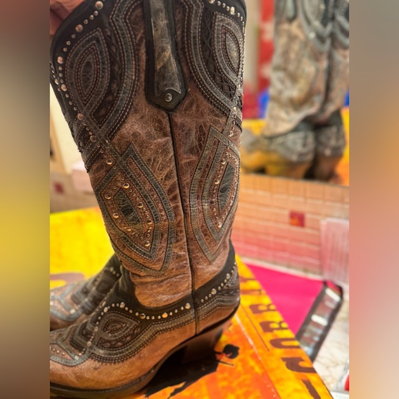 Corral Brown and Black Embroidered Western Boots - Picture 4 of 5
